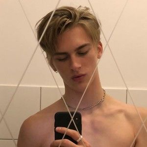 Meet your Posher, Matthew